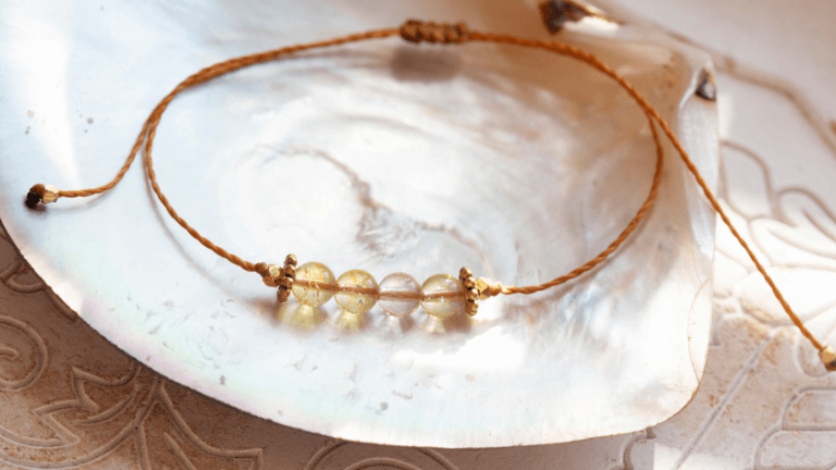 ¿Qué joyas usar en la playa?